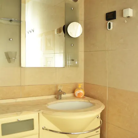 He-Ra Apartments - Central Skopje & Free Parking Exterior photo